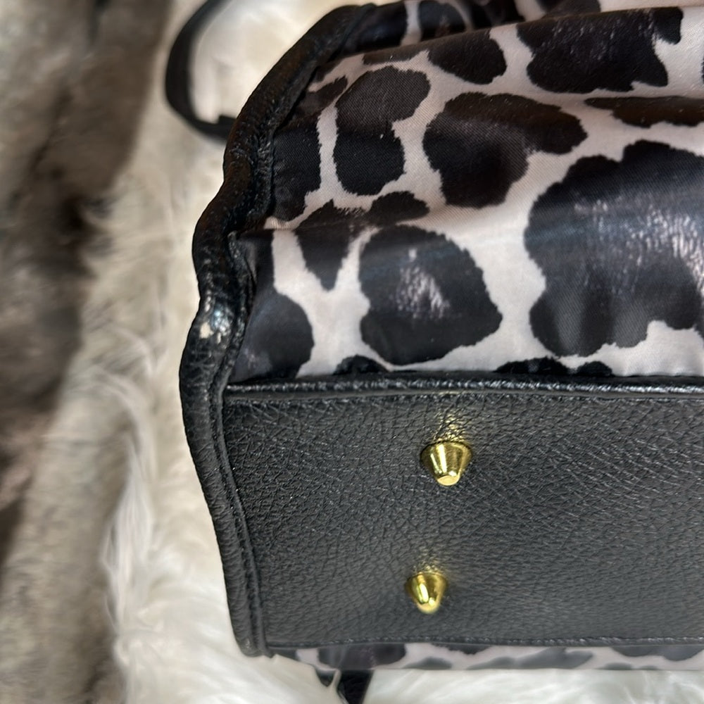 Great condition Steven leopard print bag