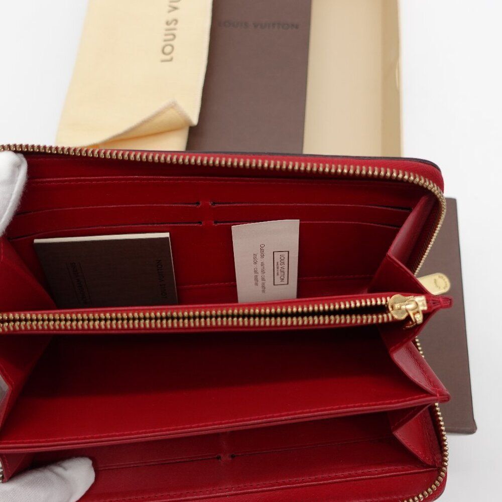 Louis Vuitton Zippy Wallet, black with red interior, 100% AUTHENTIC