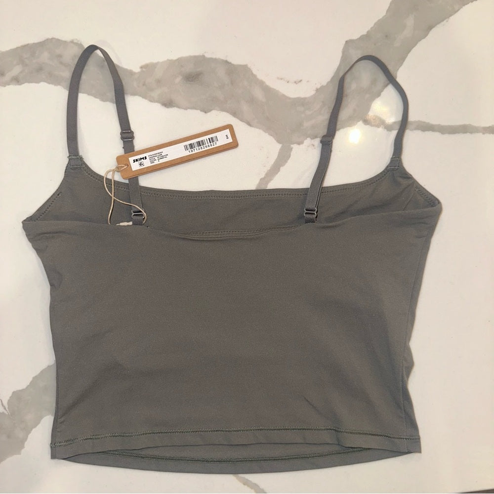 GUNMETAL (GRAY) SIZE SMALL NWT SKIMS FITS EVERYBODY CROPPED CAMI