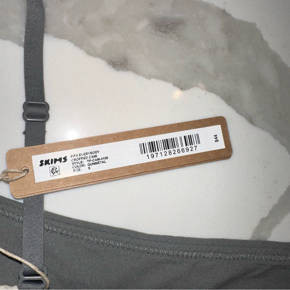 GUNMETAL (GRAY) SIZE SMALL NWT SKIMS FITS EVERYBODY CROPPED CAMI