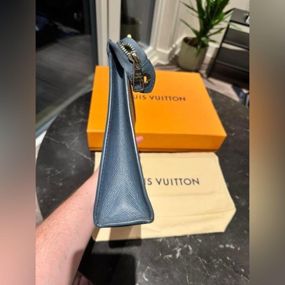Louis Vuitton Pochette Taiga Leather