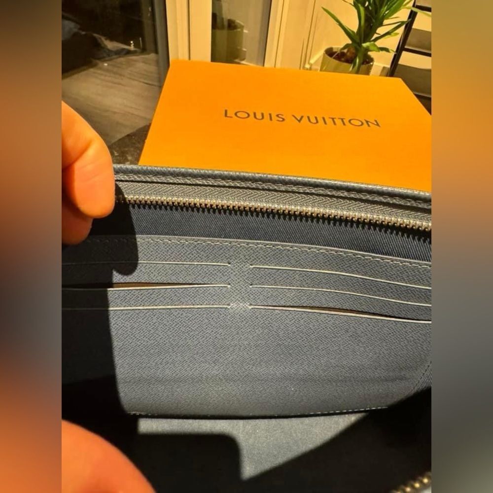 Louis Vuitton Pochette Taiga Leather