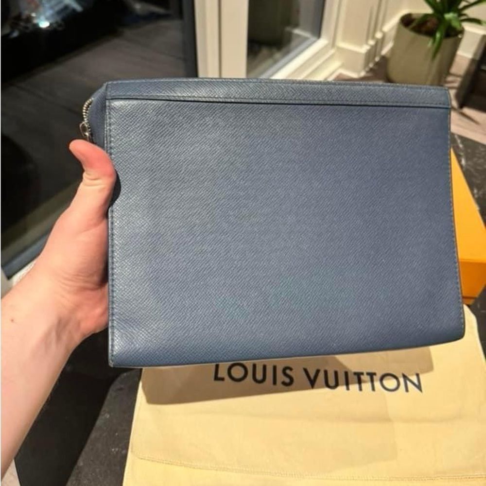 Louis Vuitton Pochette Taiga Leather